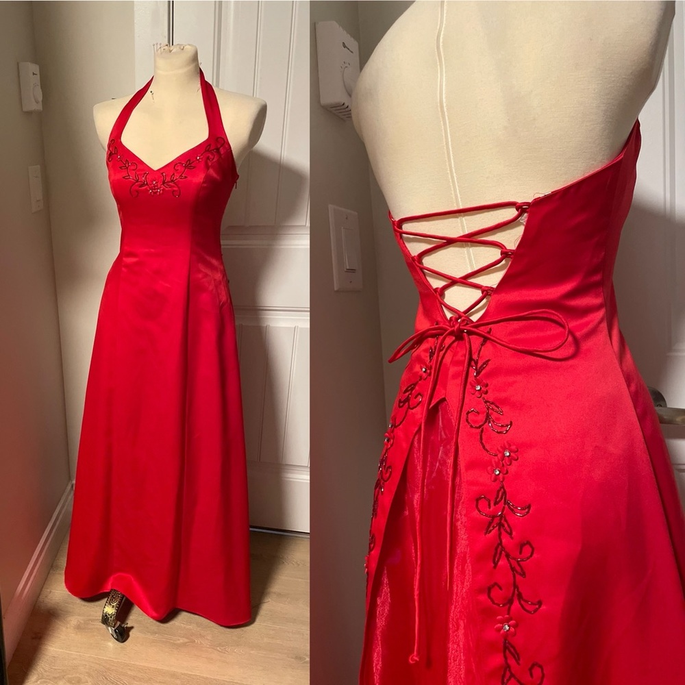Gorgeous 2000s red halter prom dress